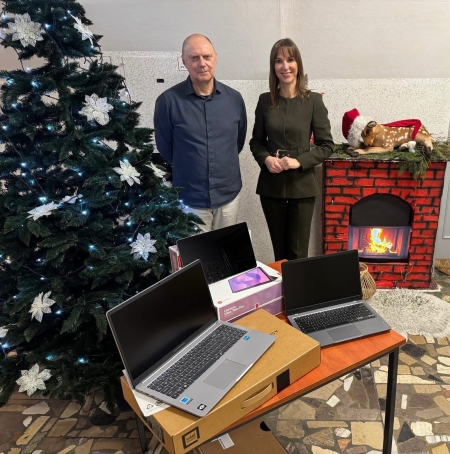 Komputery przenośne (laptopy i laptopy przeglądarkowe) oraz tablety do dyspozycji uczniów 